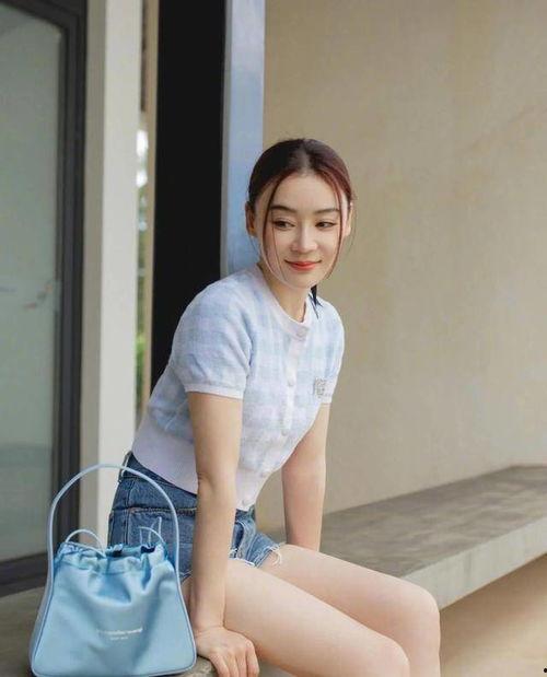 娱乐吃瓜酱现在人花钱,揭秘现代人的“花钱”现象